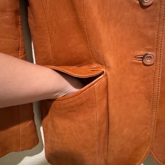 Vintage Wilson Brown Leather Blazer Tailored Notched Lapel with pockets - Picture 5 of 9